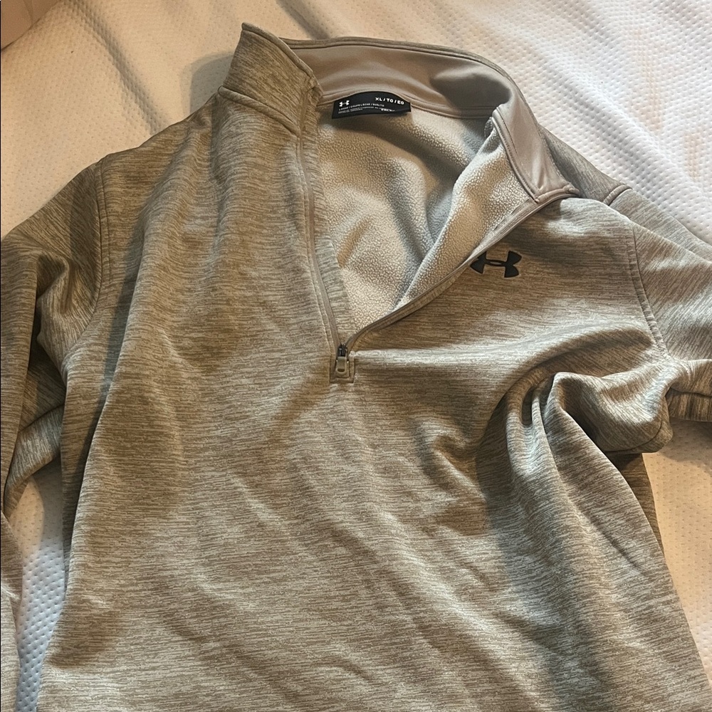 Under Armour Heathered Gray Pullover